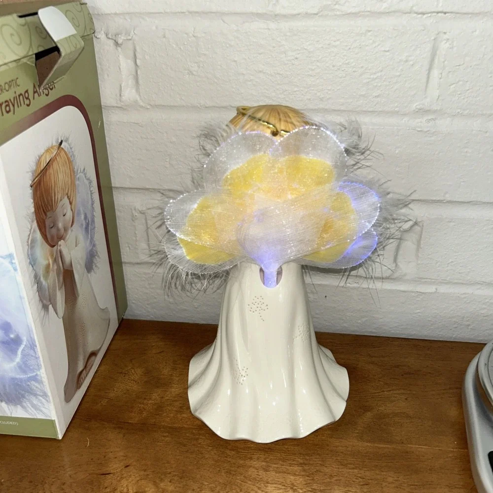VTG Fiber-Optic Praying Angel‎ Lighted Feather Wings w/ Box